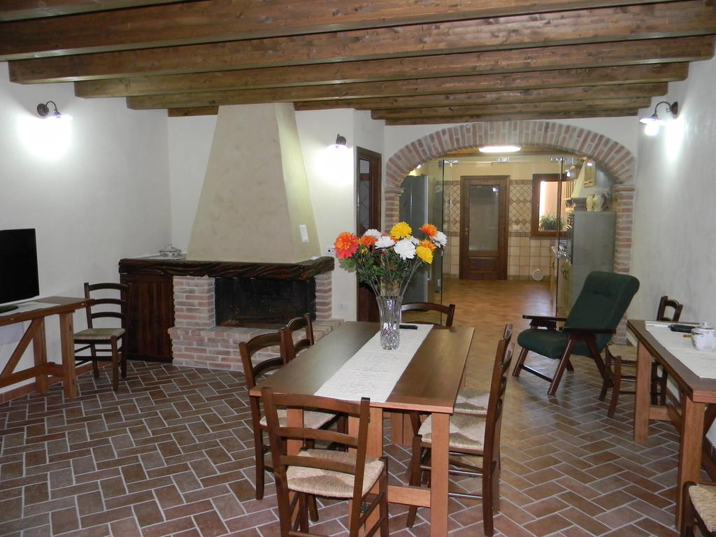 Agriturismo Battaglia Villamassargia Eksteriør bilde
